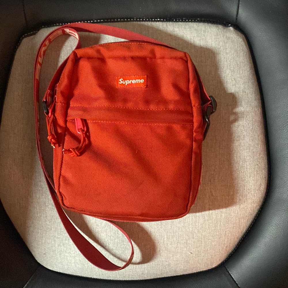 Supreme Red Shoulder Bag (SS18)